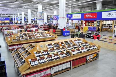 升級(jí)改造后全新亮相的山姆深圳福田店給會(huì)員帶來更舒適的購(gòu)物體驗(yàn)以及煥然一新的形象感受。